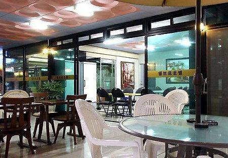 Cherbourg Hotel Cheonan Esterno foto