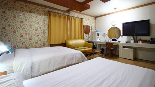 Cherbourg Hotel Cheonan Esterno foto
